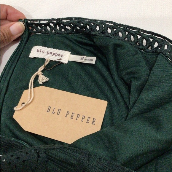 Blu Pepper Green Lace Flutter Sleeve Mini Dress Women’s Size Medium - Picture 8 of 10